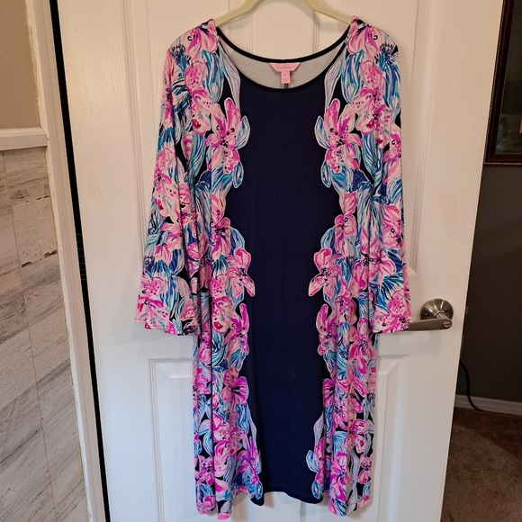 Lilly Pulitzer Dresses & Skirts - Lilly Puliter Ophelia - Bright Navy Hypes and Stripes